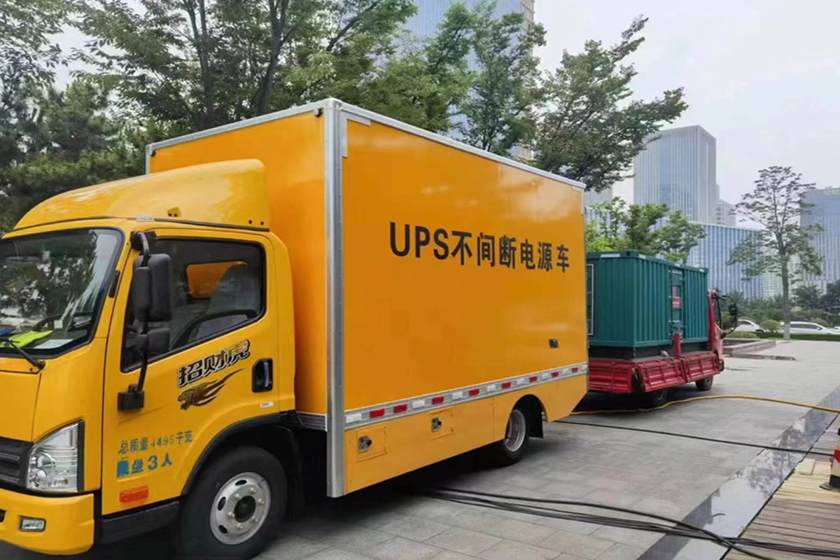 军垦路街道发电机租赁施工现场